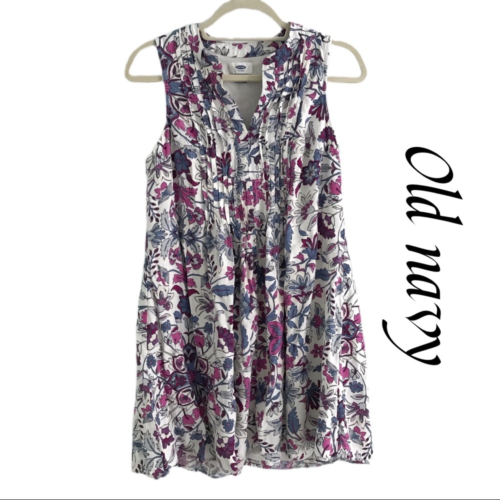 3/$15 Old Navy Pleated Sundress Floral V-Neck Dress